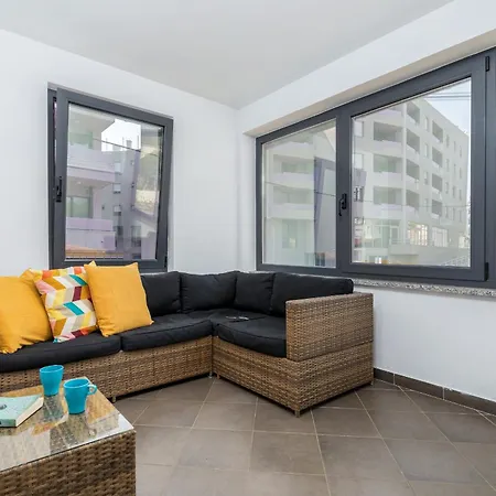 Comfort Apartment *